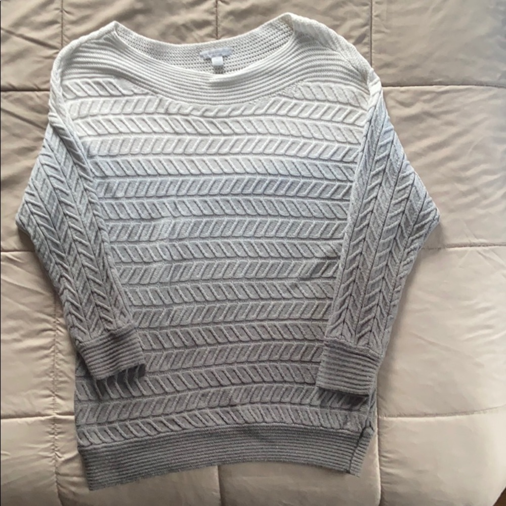 Women’s Sweater Like New